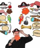 Carnavalskleding fotohokje accessoires piraat helmond